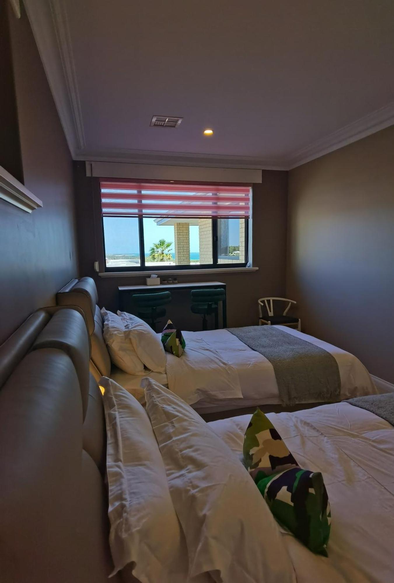 Sunny Ocean View Retreat Διαμέρισμα Περθ Δωμάτιο φωτογραφία